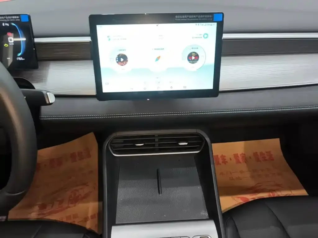 BYD Hai Bao 05 DM-i DM-i 128KM Luxury 2026 — фото 13