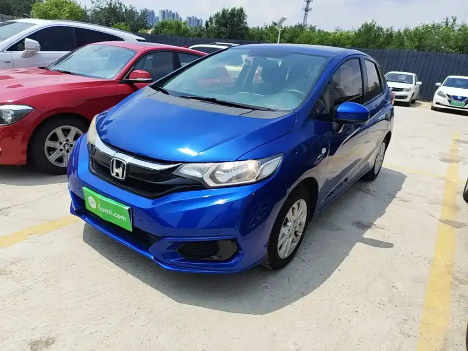 Honda Fit 1.5L CVT Comfort Sunroof Edition 2019