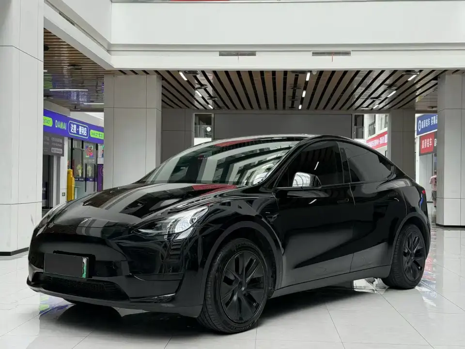 Tesla Model Y Rear-Wheel Drive Edition 2023