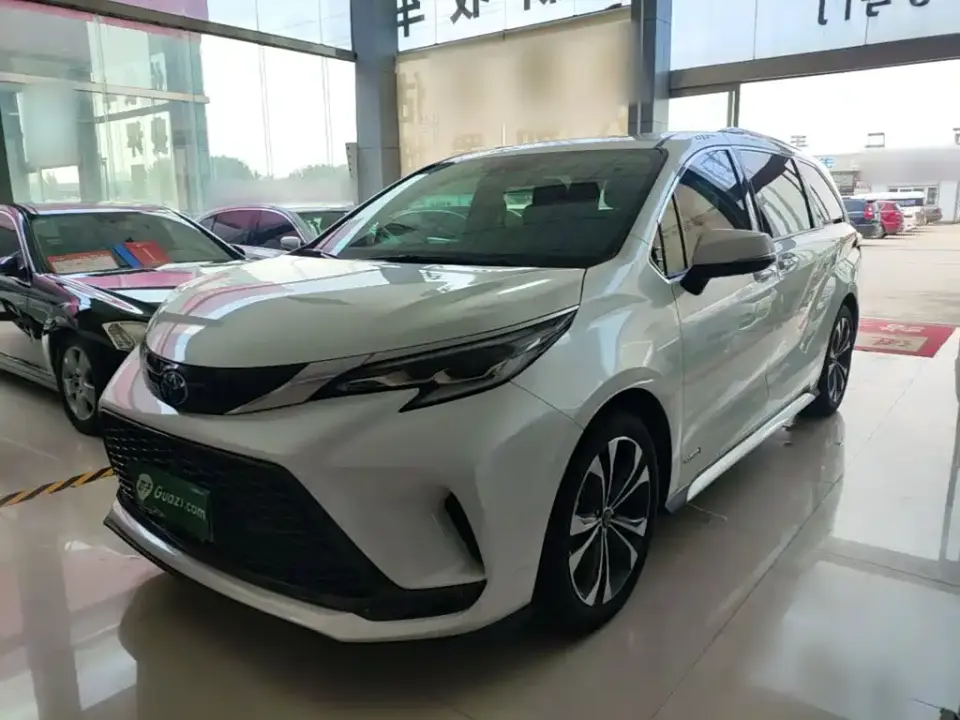 Toyota Granvia 2.5L Hybrid Prestige PLUS Edition 2024