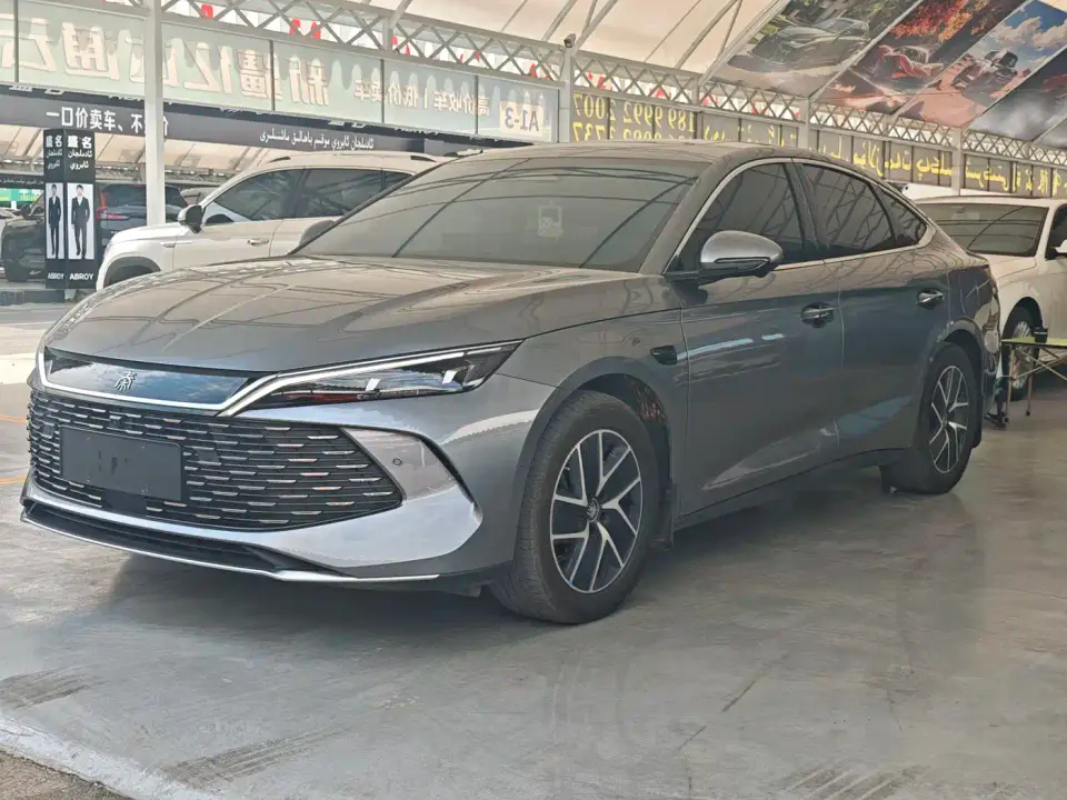 BYD Qin L DM-i Smart Drive Edition 120KM Leading 2025