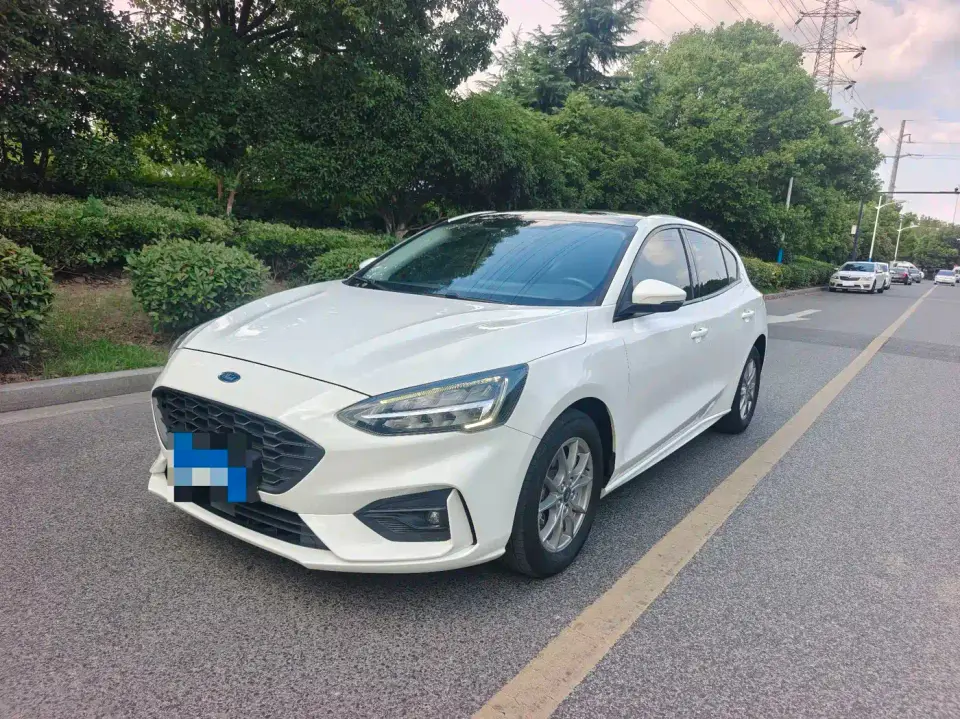 Ford Focus Hatchback EcoBoost 180 Auto Trend 2022