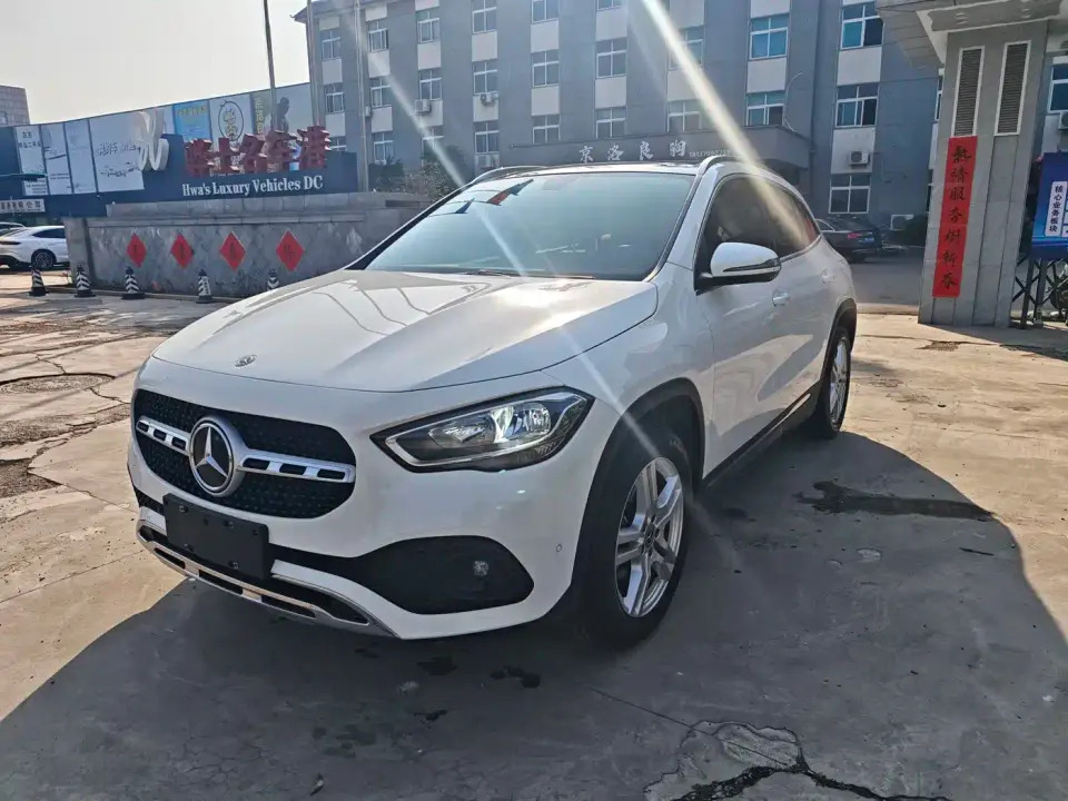 Mercedes-Benz GLA-Class GLA 180 2021