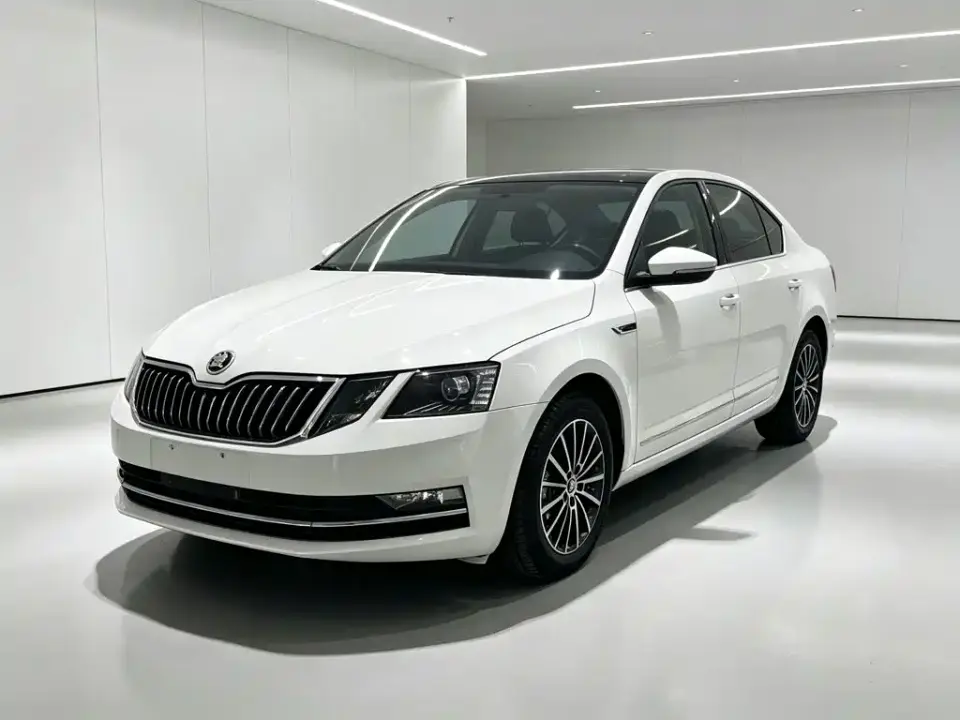 Skoda Octavia 1.5L Automatic Smart Luxury China VI 2020