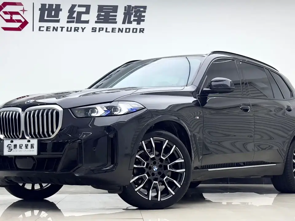 BMW X5 xDrive 40Li M Sport Black Night Package 2024