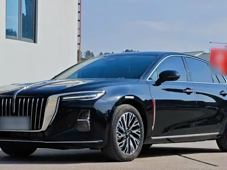 Hongqi H5 2.0T Automatic Smart Connect Flag Smooth Edition 2024