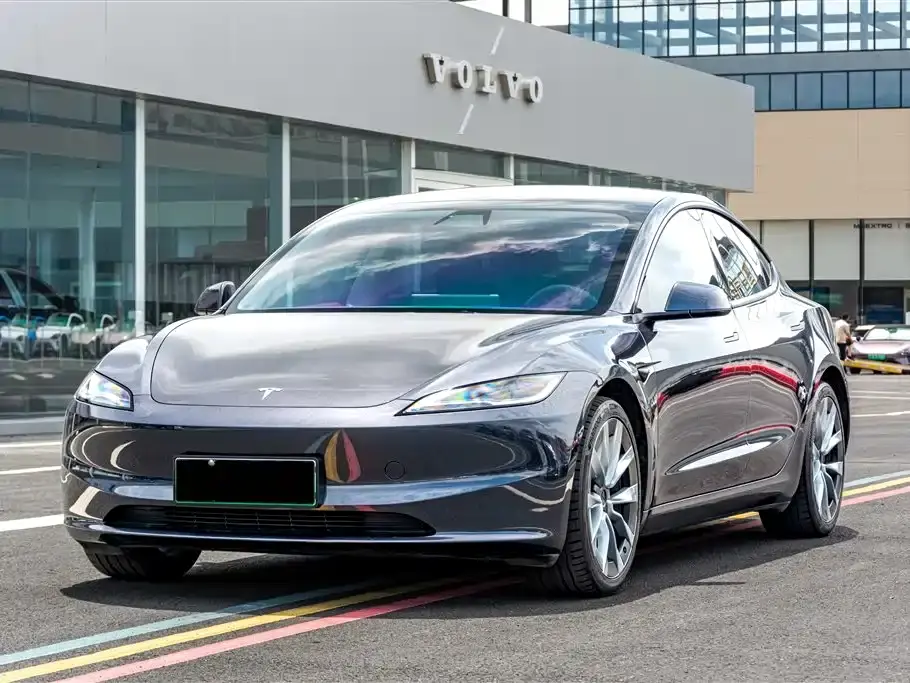 Tesla Model 3 Long Range All-Wheel Drive 2024