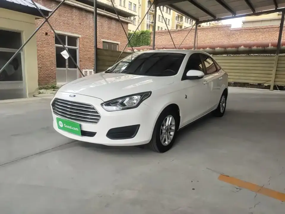 Ford Escort Facelift 1.5L Auto Premium Edition (TPMS) China VI 2020
