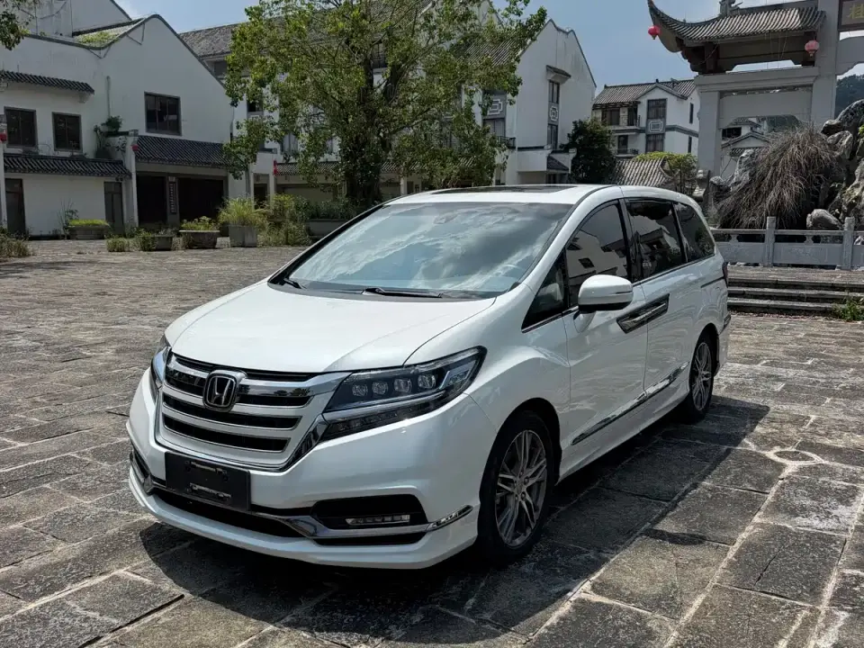 Honda Elysion 2.0L Hybrid Luxury Edition 2020