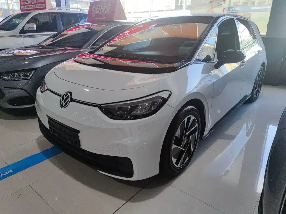Volkswagen ID.3 Smart Outstanding Edition 2025