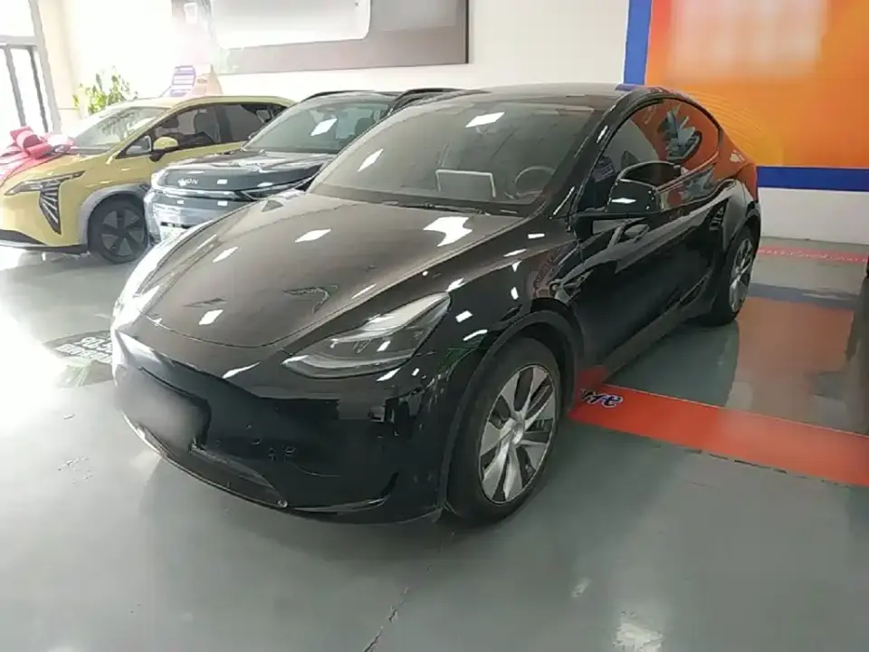 Tesla Model Y Facelift Rear-Wheel Drive Version 2023