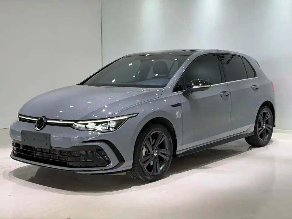 Volkswagen Golf Model 280TSI DSG R-Line 2022