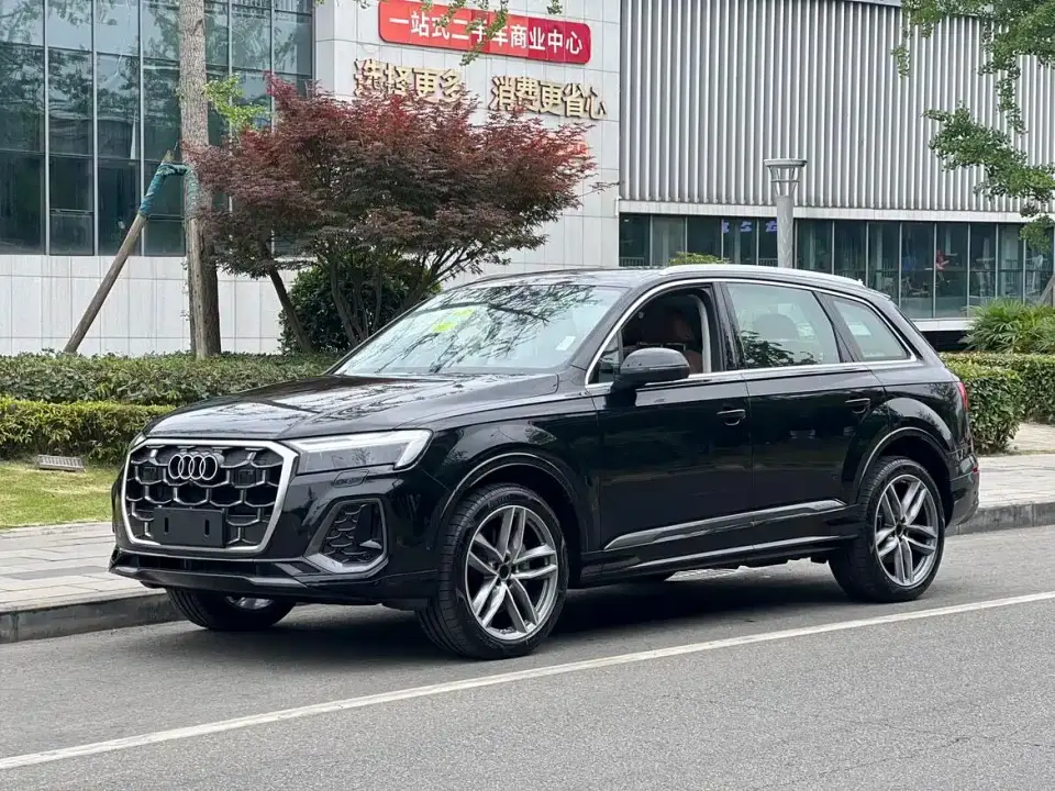 Audi Q7 45 TFSI quattro S line Sport 2026