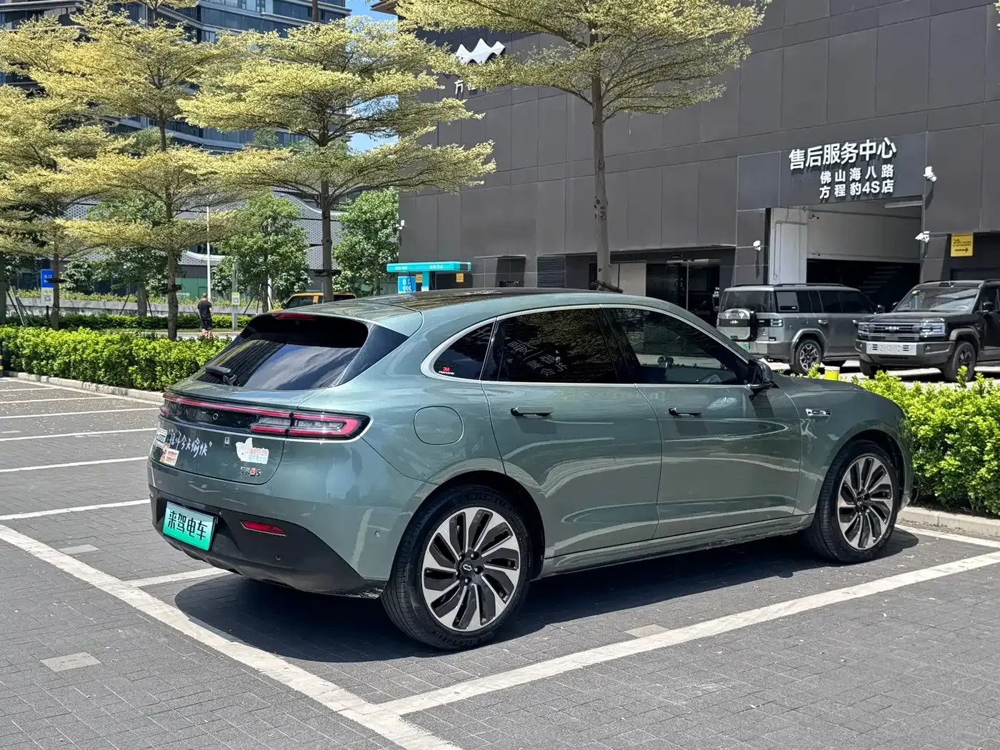 AITO Wenjie AITO M5 Extended Range RWD Smart Drive Edition 2023 — фото 6