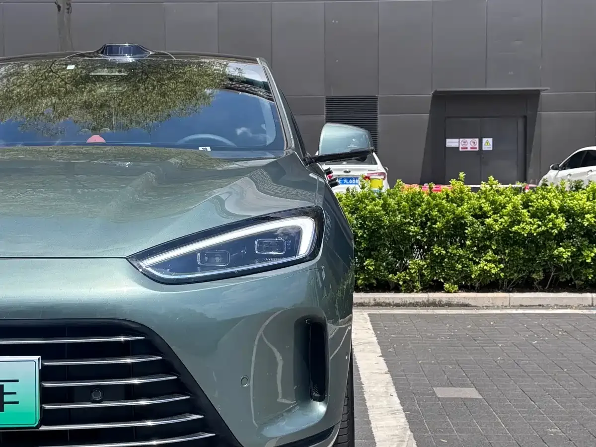 AITO Wenjie AITO M5 Extended Range RWD Smart Drive Edition 2023 — фото 4