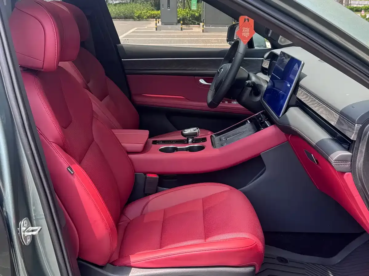 AITO Wenjie AITO M5 Extended Range RWD Smart Drive Edition 2023 — фото 15