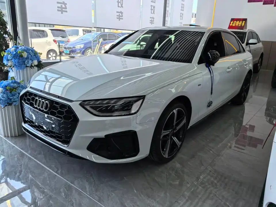 Audi A4L 40 TFSI Luxury Dynamic 2024