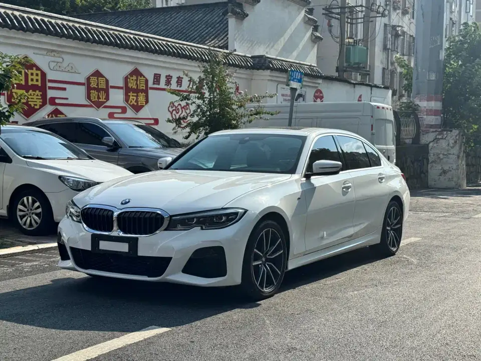 BMW 3 Series 325Li M Sport Package 2021