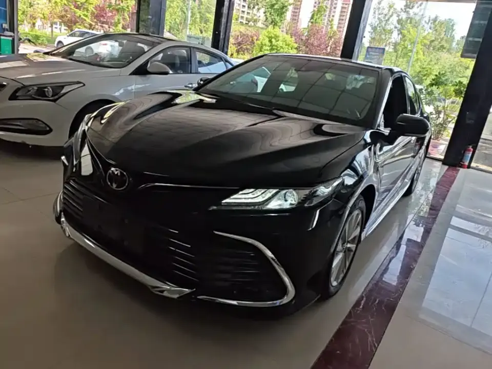 Toyota Camry 2.0G Luxury Edition 2023