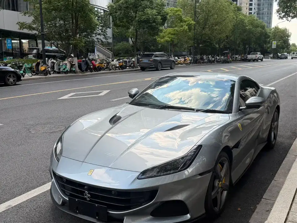 Ferrari Portofino Model 3.9T M 2023