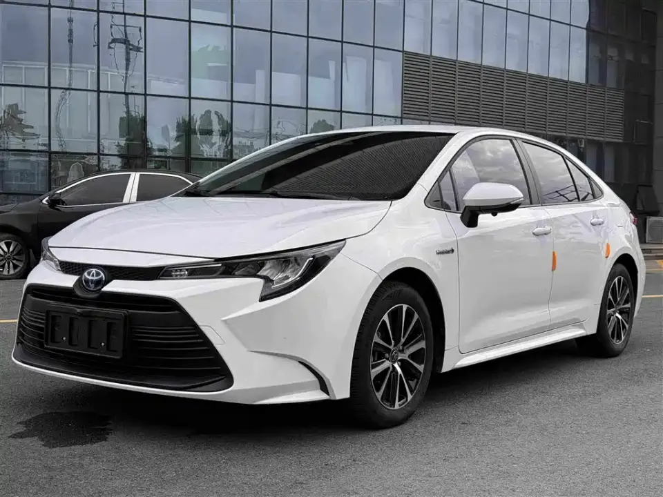 Toyota Levin Smart Hybrid 1.8L Leading Edition 2024