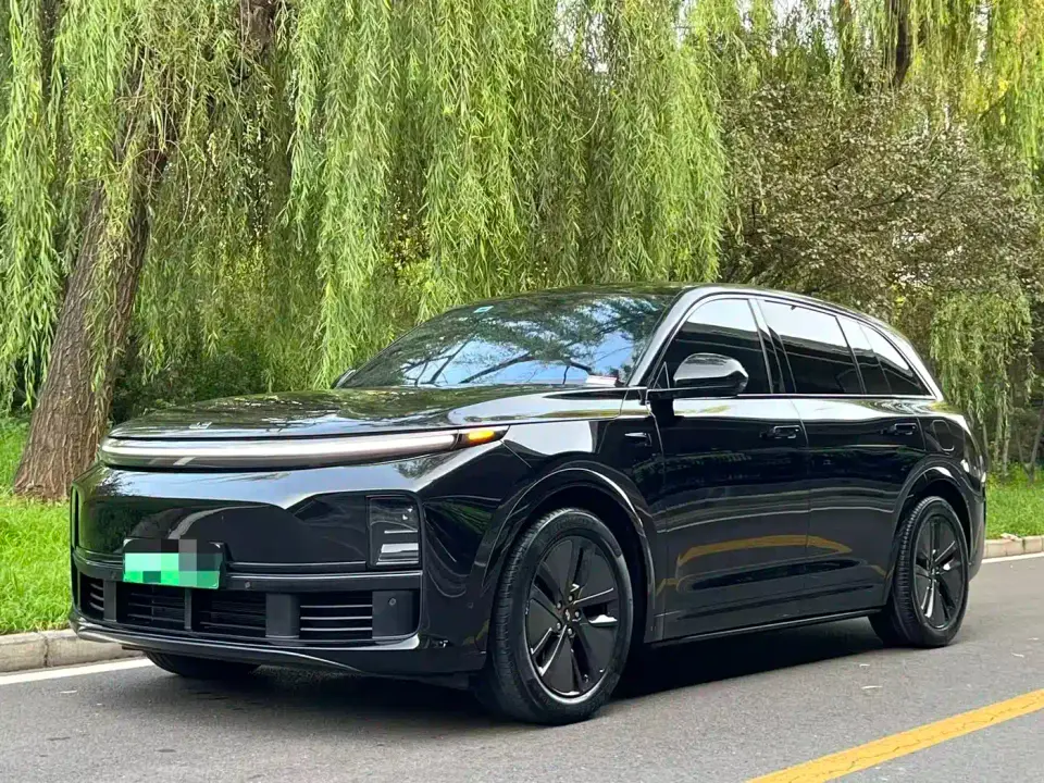 Li Auto L7 Pro 2025