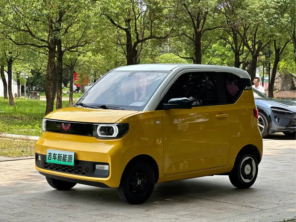 Wuling Motors Hongguang MINIEV Macaron Fashion Edition LFP 2021