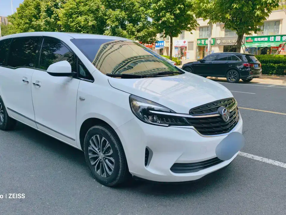 Buick GL8 Land Business Class 652T Smart Luxury 2022