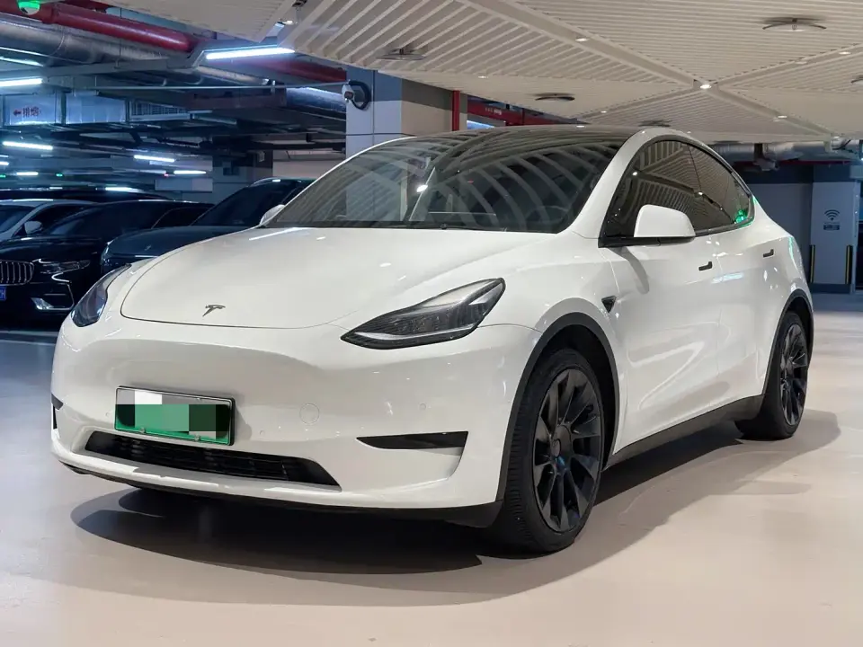 Tesla Model Y Facelift Rear-Wheel Drive Version 2023