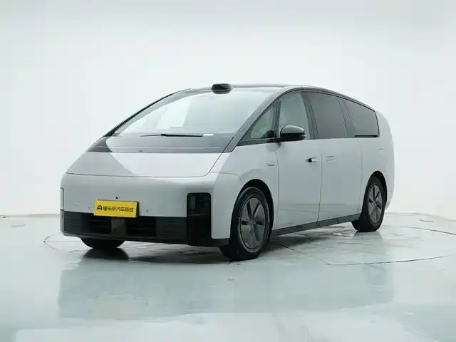 Li Auto MEGA Ultra 2024