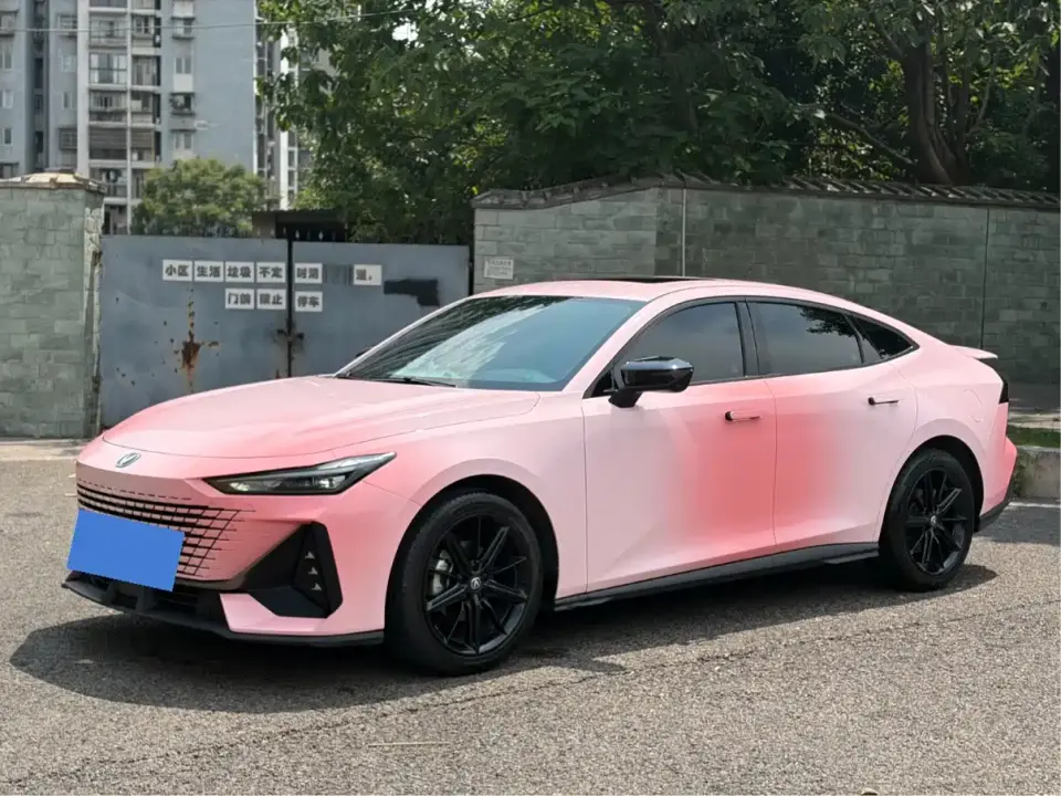 Changan UNI-V 1.5T Deluxe 2024
