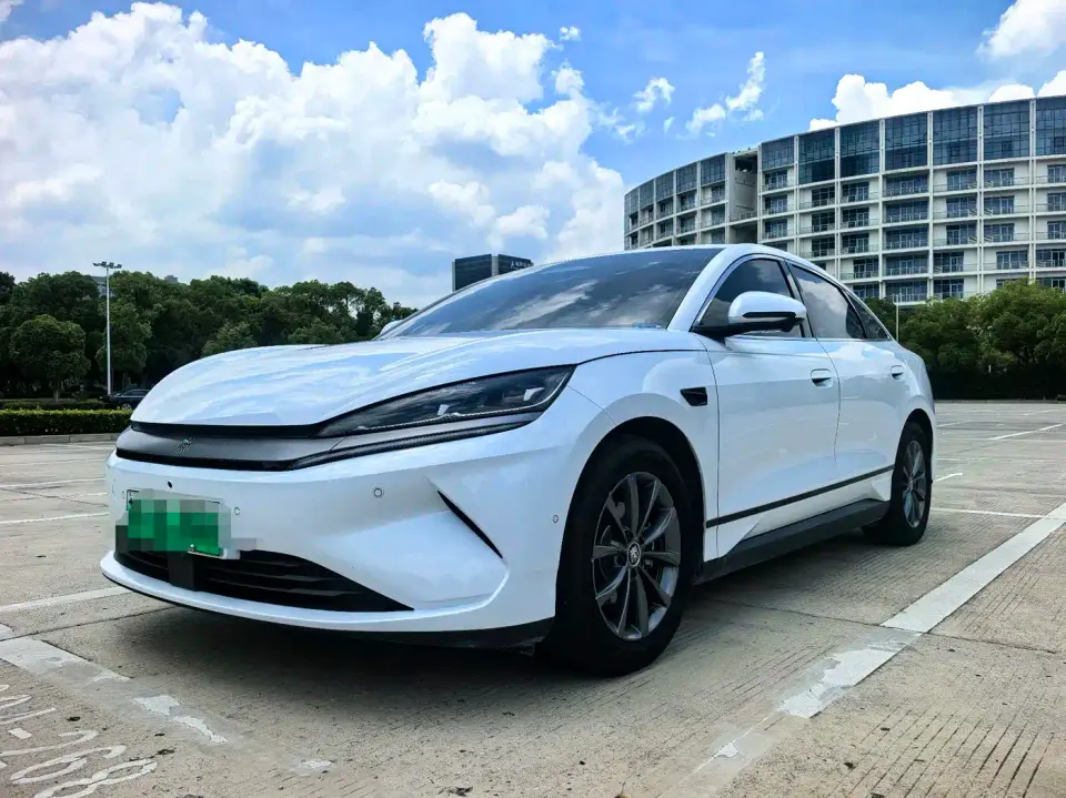 BYD Qin L EV 470KM Leading Edition 2025