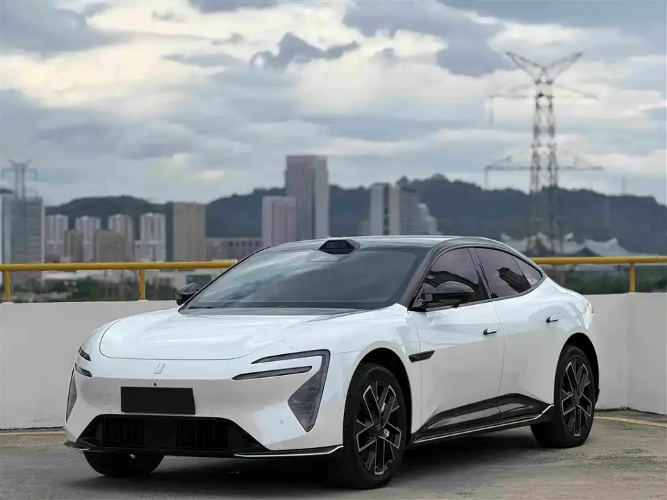Avatr 06 Ultra Pure Electric Edition 2025