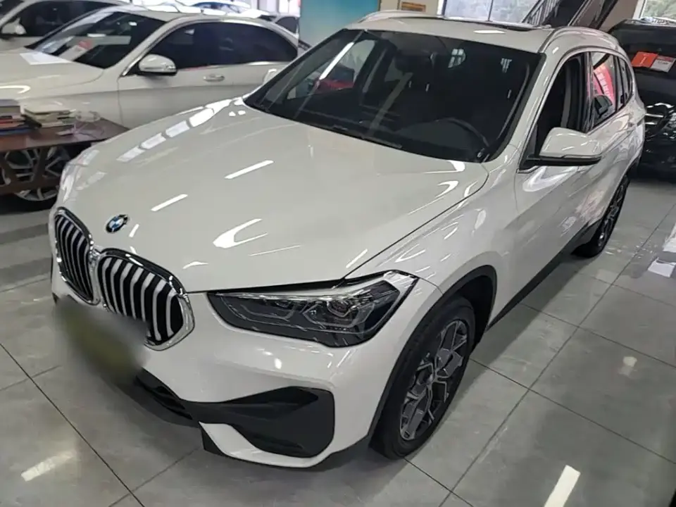 BMW X1 sDrive25Li Leading 2021