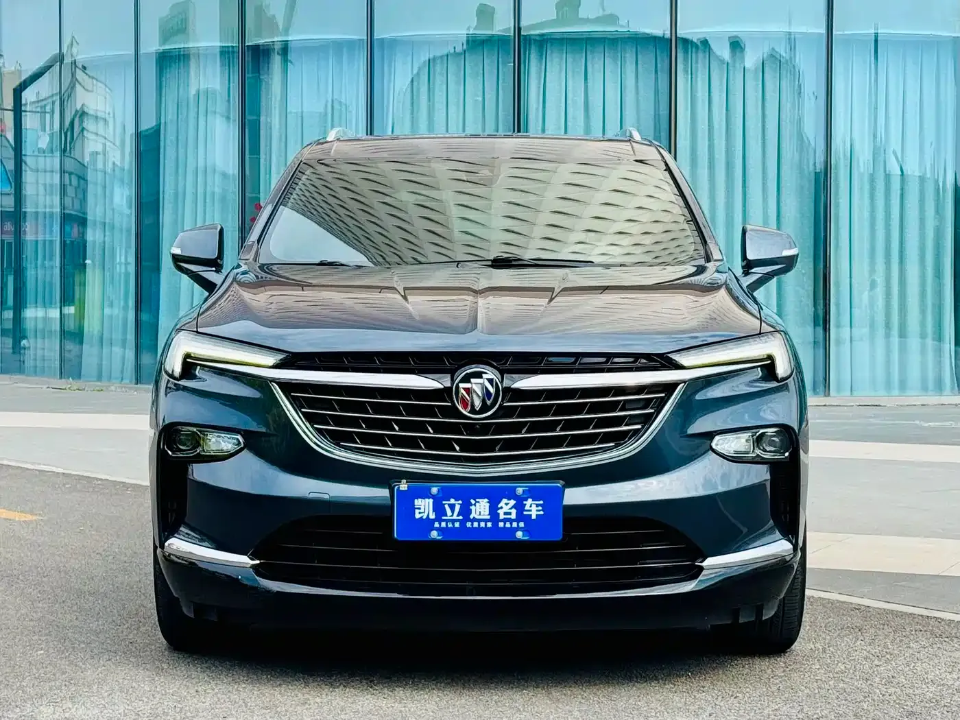 Buick Enclave 652T 4WD Exclusive Flagship 7-Seater 2022 — фото 2