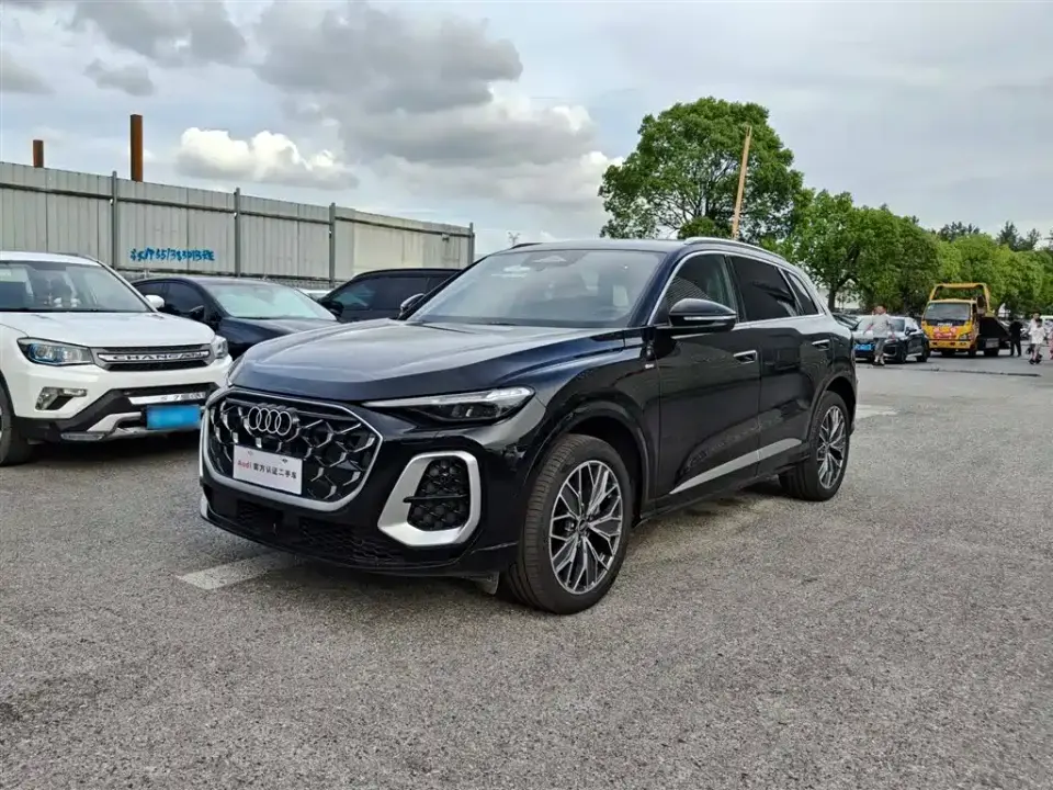 Audi Q5L Luxury Sport 150kW 2026