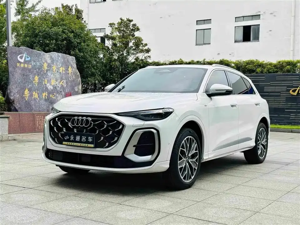 Audi Q5L Luxury Sport 150kW 2025