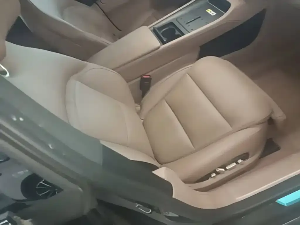 Avatr 12 Facelift Max EV AWD 2025 — фото 25