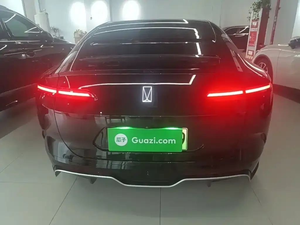 Avatr 12 Facelift Max EV AWD 2025 — фото 6