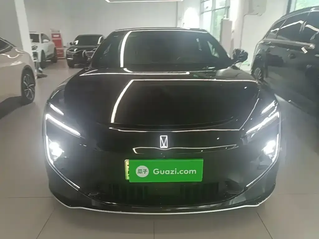 Avatr 12 Facelift Max EV AWD 2025 — фото 3