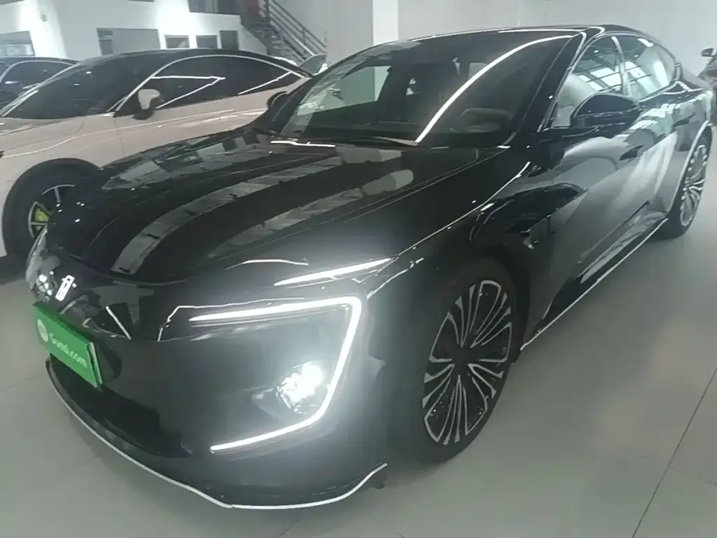 Avatr 12 Facelift Max EV AWD 2025 — фото 2