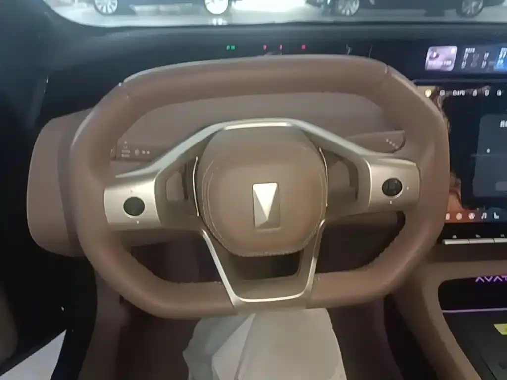 Avatr 12 Facelift Max EV AWD 2025 — фото 11