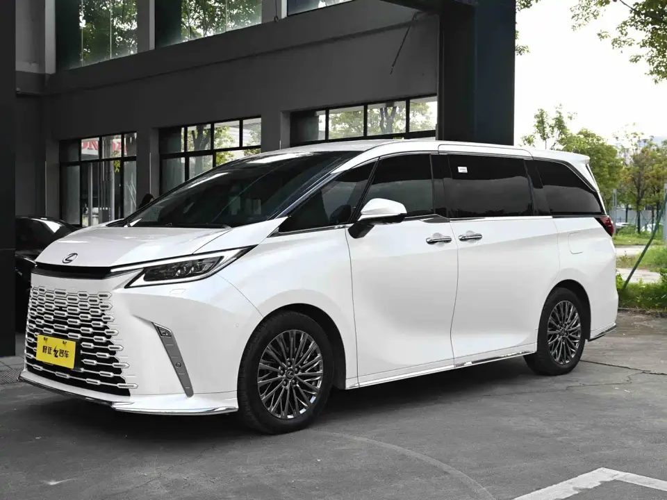 Lexus LM Model 500h Six-Seater Prestige Edition 2026