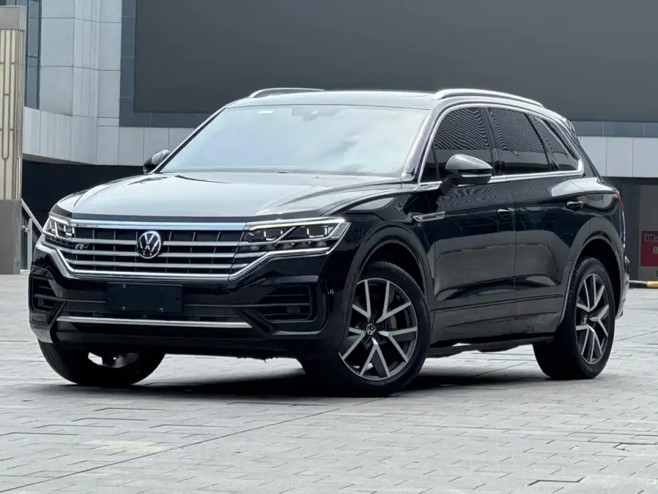 Volkswagen Touareg 3.0TSI R-Line Classic Sport Package 2021