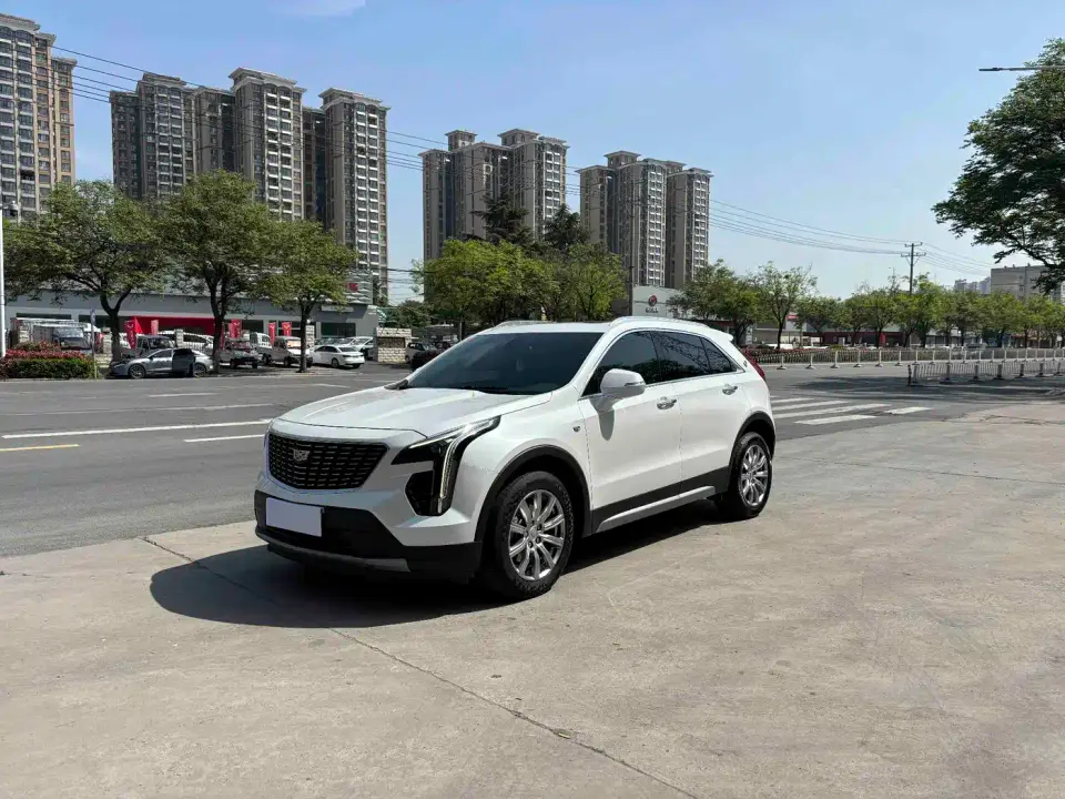 Cadillac XT4 28T FWD Premium Edition 2021