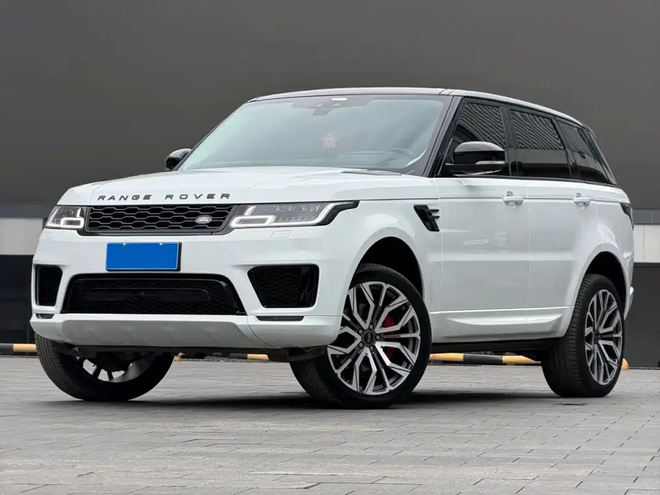 Land Rover Range Rover Sport 3.0 L6 Gloss Black Edition 2021
