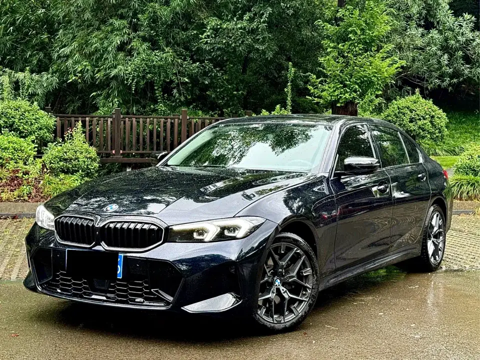 BMW 3 Series 330Li M Sport Night Edition 2025