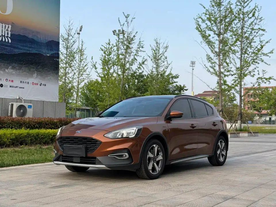 Ford Focus Active EcoBoost 180 Auto Trendy Edition 2020