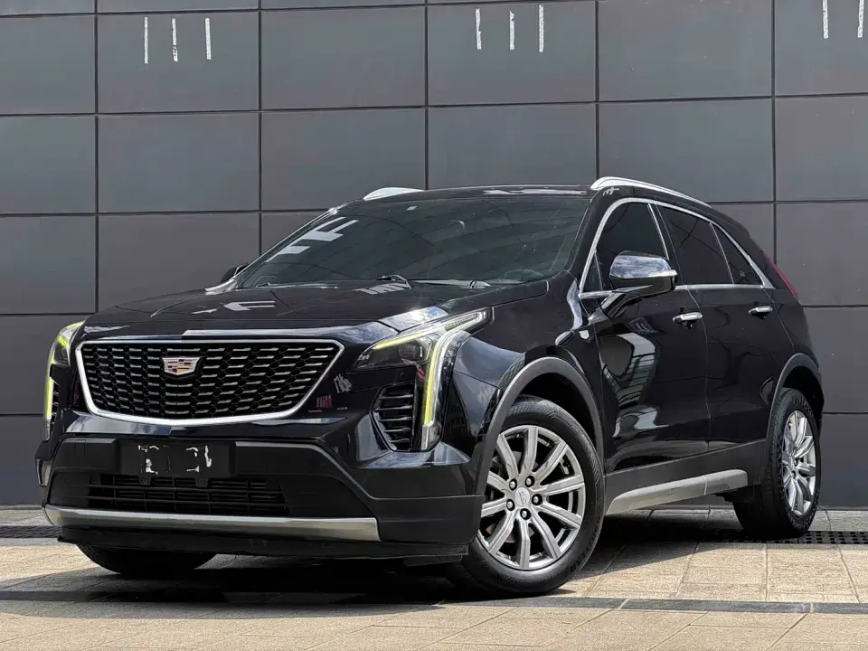 Cadillac XT4 28T FWD Leading Sport Trim 2020