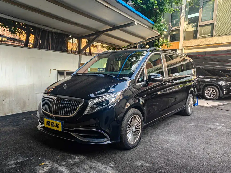 Mercedes-Benz V-Class V 260 L Long Wheelbase Premium Edition 2022